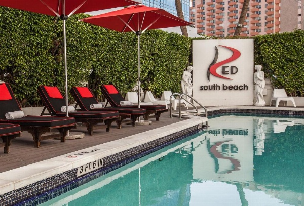 Red South Beach Hotel image 5